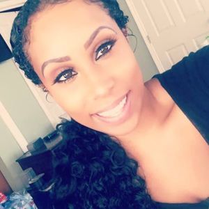 Meet your Posher, Courtney